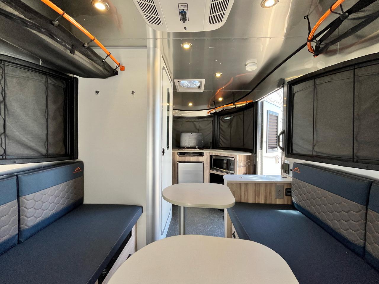 Airstream Basecamp  2021