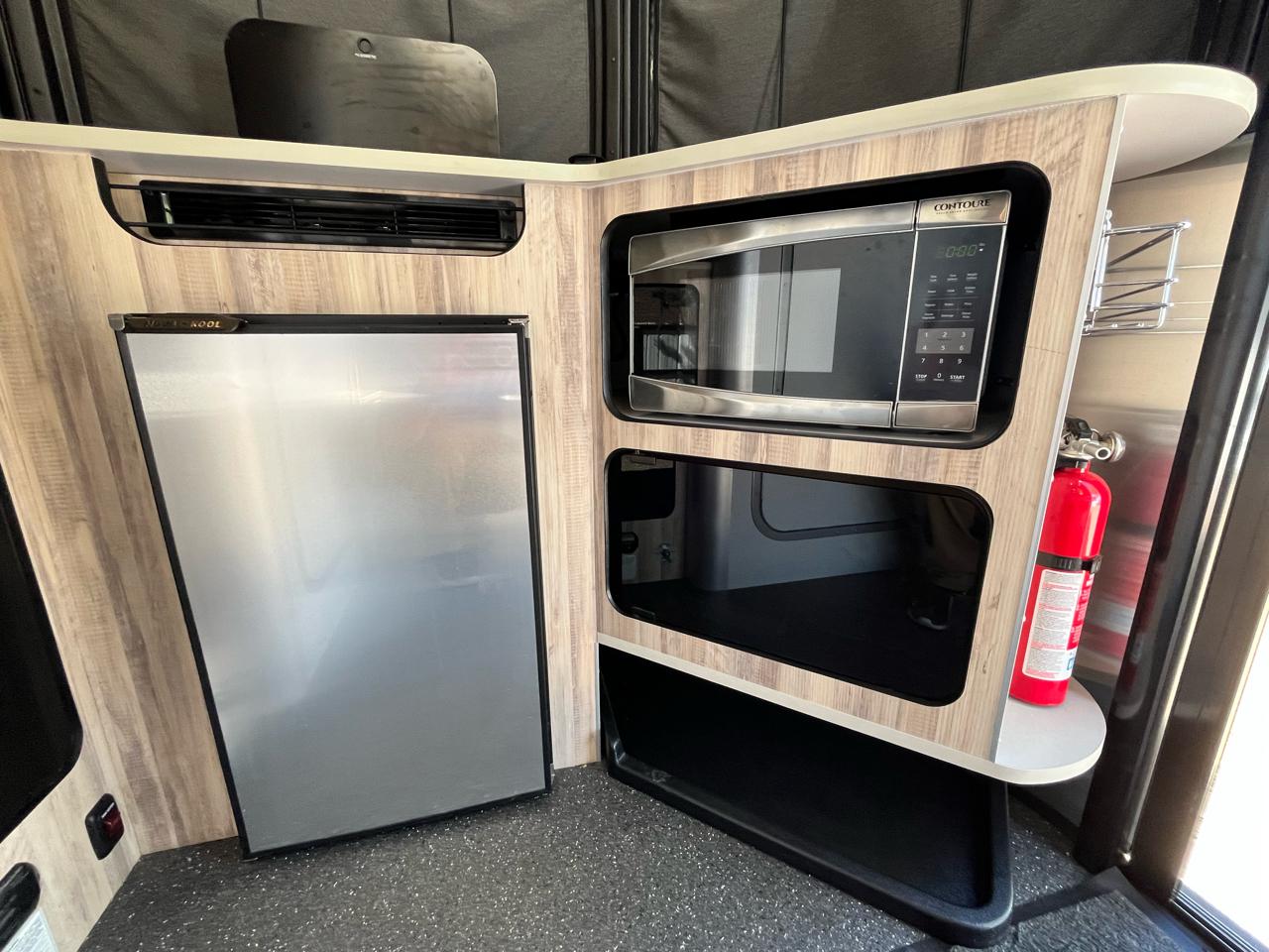 Airstream Basecamp  2021