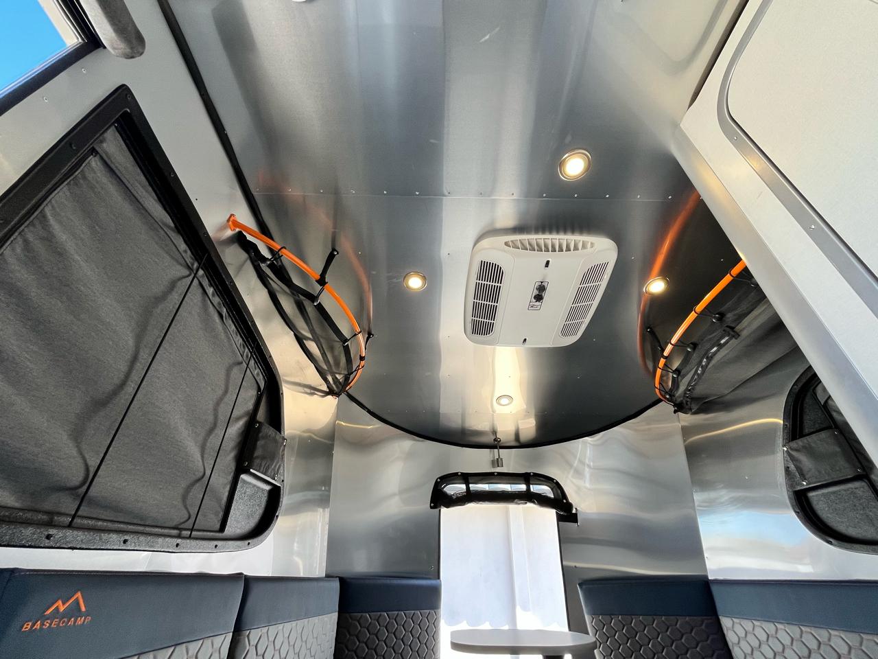 Airstream Basecamp  2021