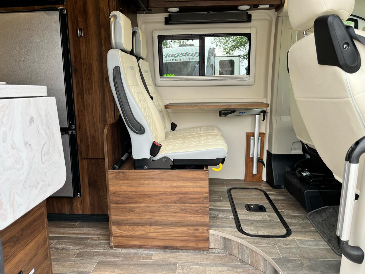Winnebago Travato  2022