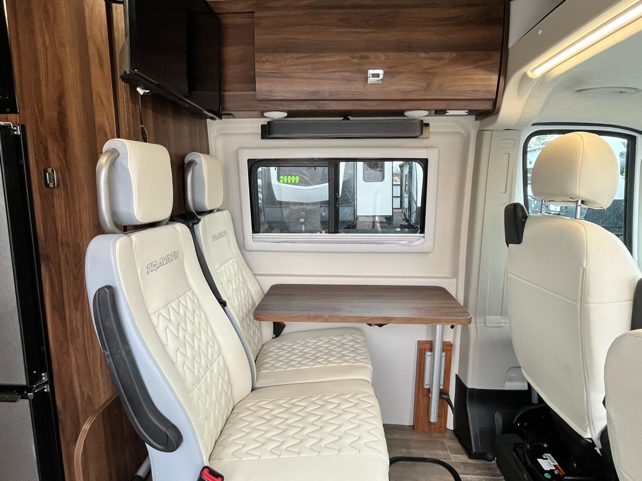 Winnebago Travato  2022