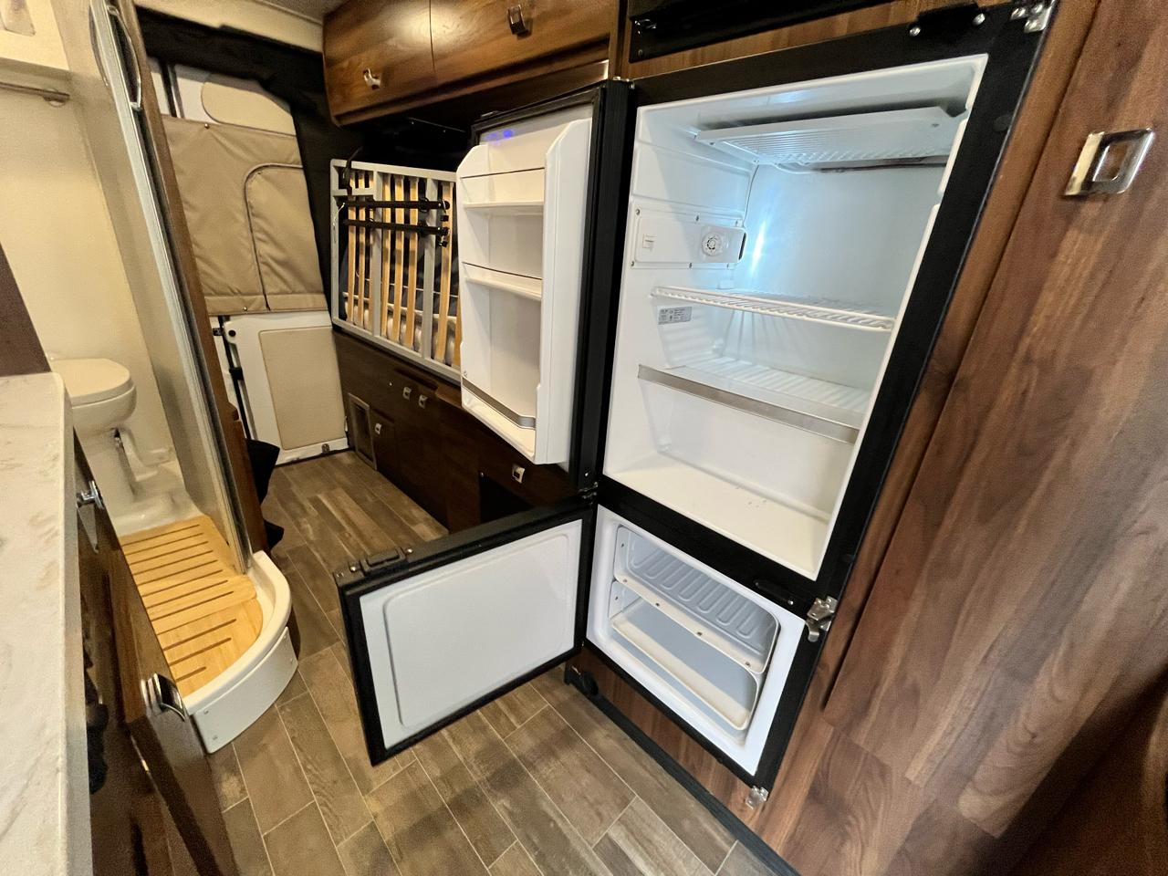 Winnebago Travato  2022