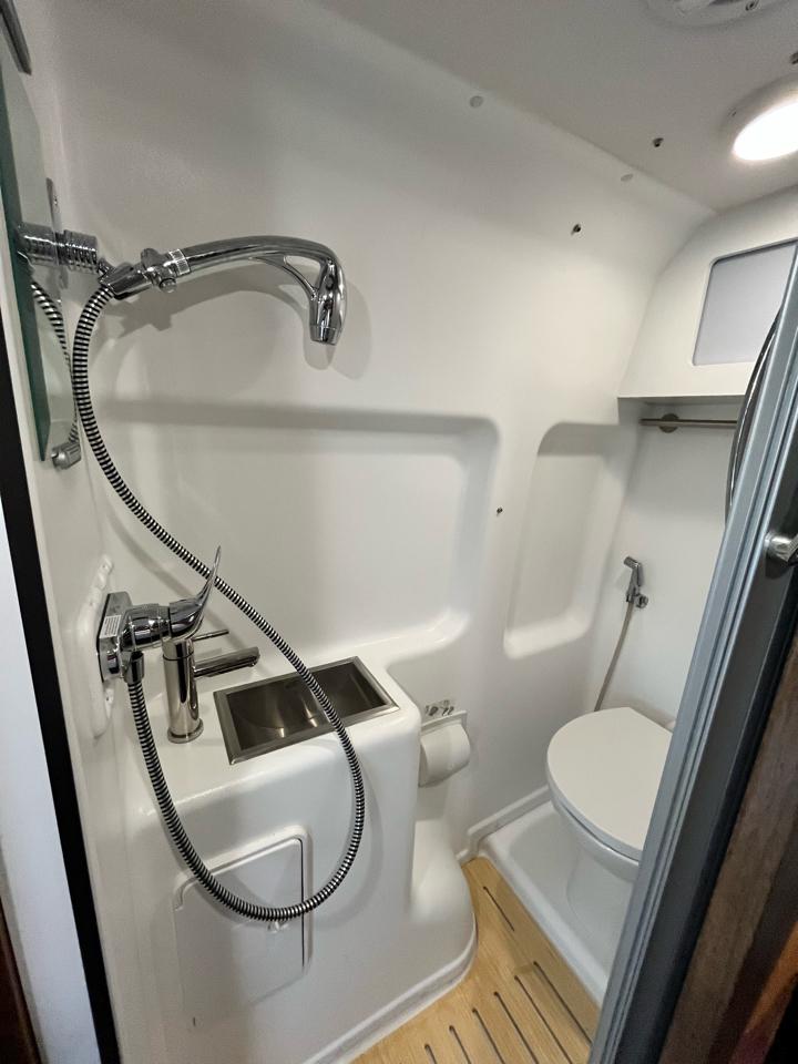 Winnebago Travato  2022