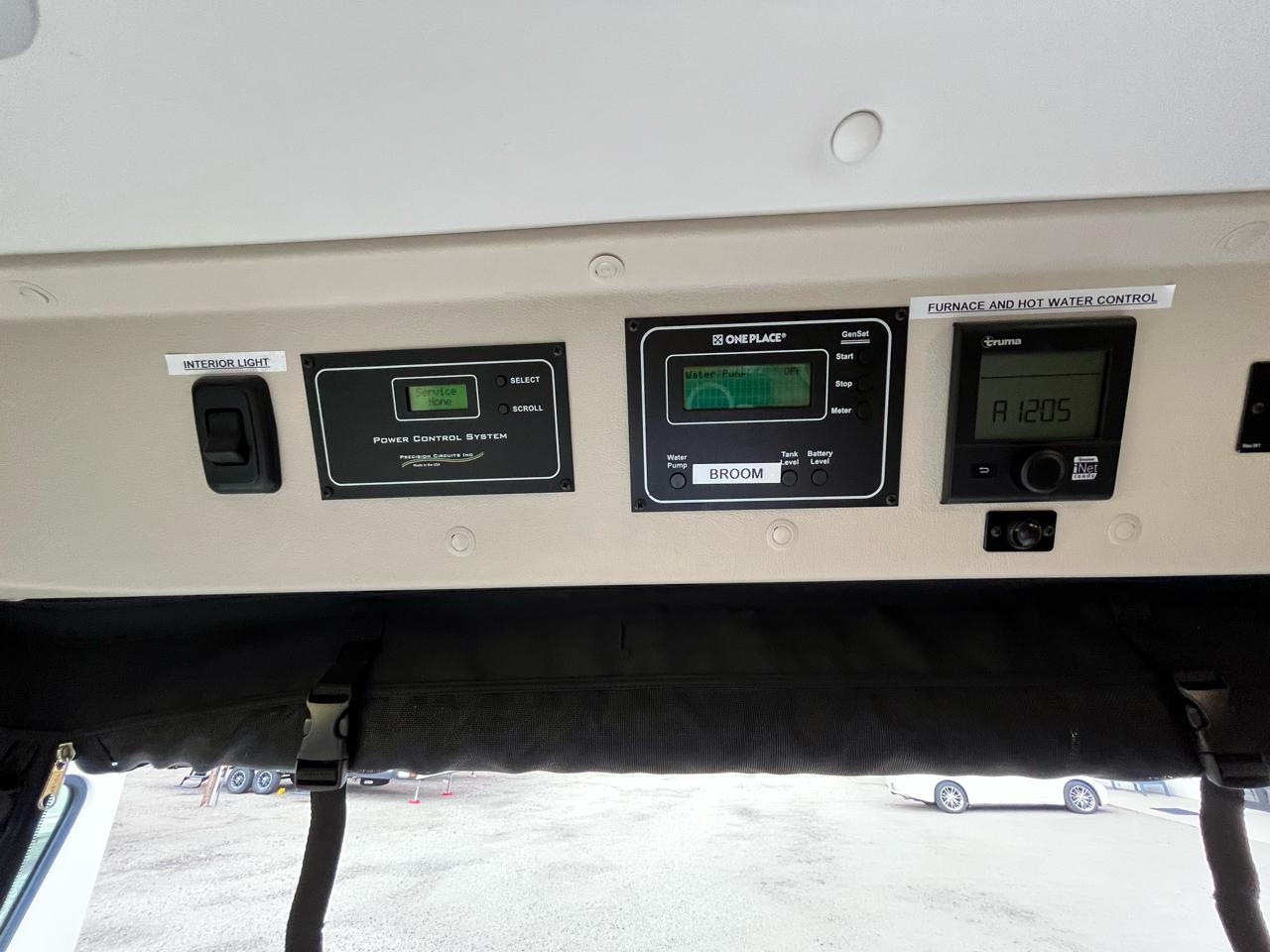 Winnebago Travato  2022