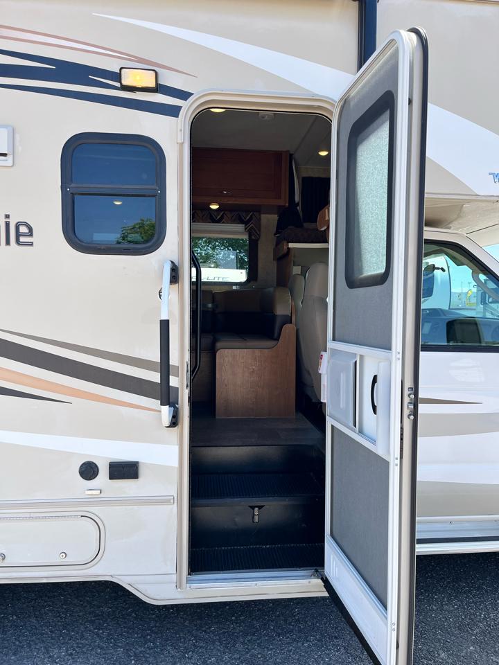 Winnebago Minnie Winnie  2017