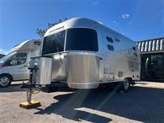 2019 Airstream Flying Cloud 