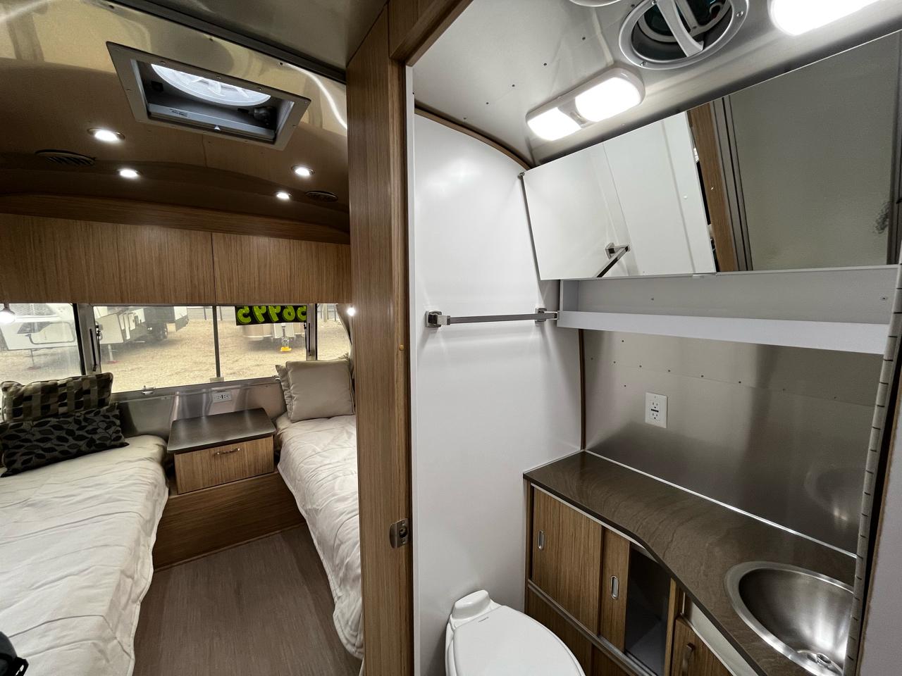 Airstream Flying Cloud  2019