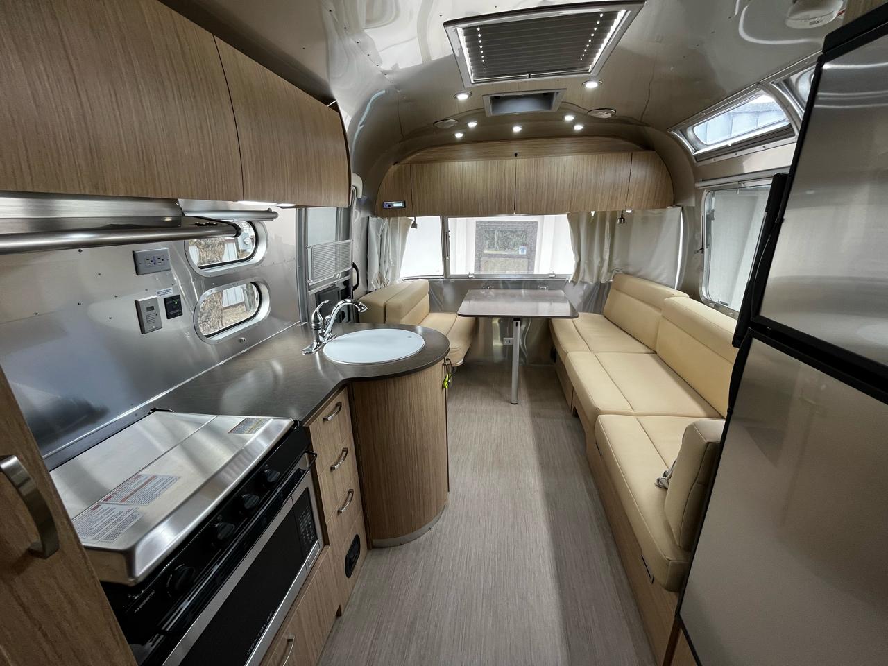 Airstream Flying Cloud  2019