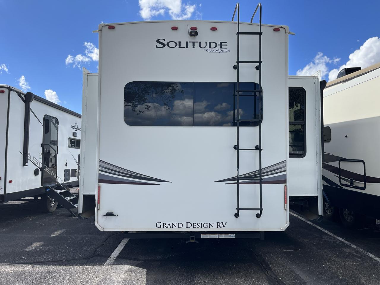 Grand Design Solitude  2021