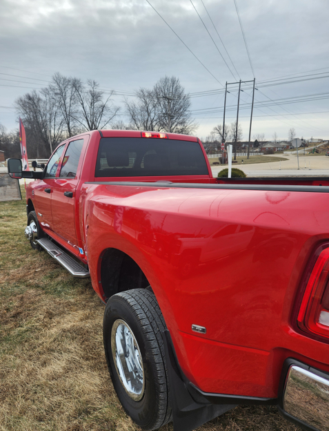 RAM 3500 Tradesman Crew Cab 4WD DRW 2022