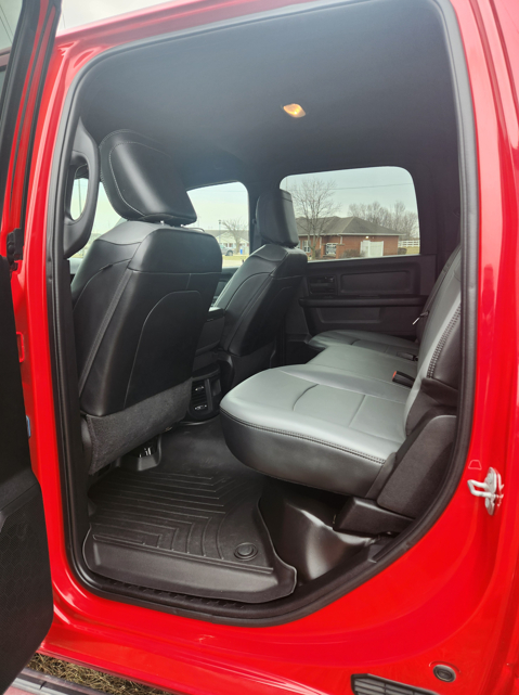 RAM 3500 Tradesman Crew Cab 4WD DRW 2022