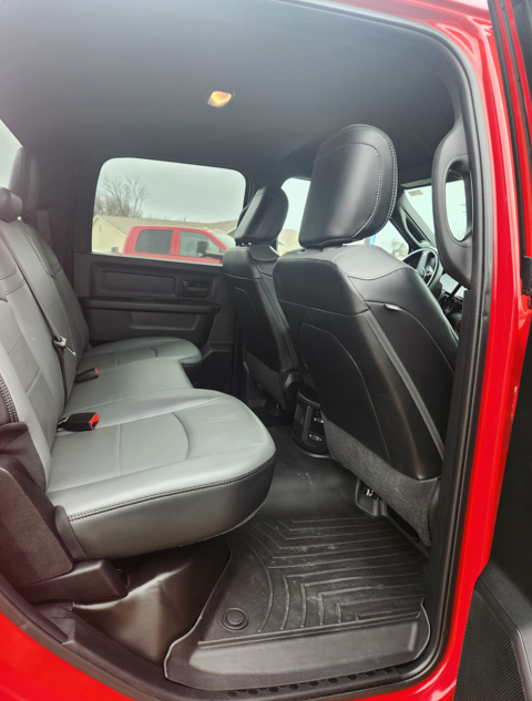 RAM 3500 Tradesman Crew Cab 4WD DRW 2022