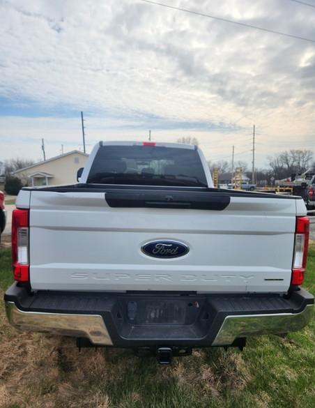 Ford F-250 SD XL Crew Cab 4WD 2019