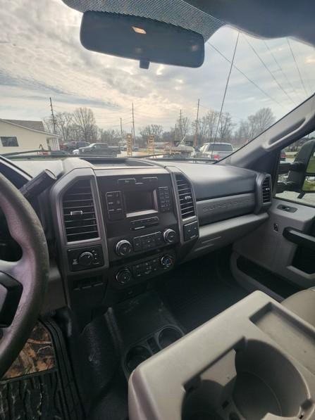 Ford F-250 SD XL Crew Cab 4WD 2019