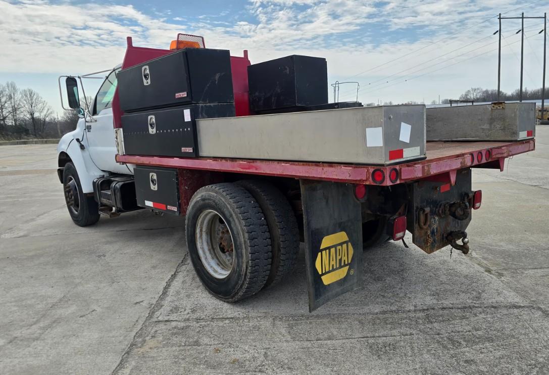 Ford F-650 Regular Cab 2WD DRW 2000