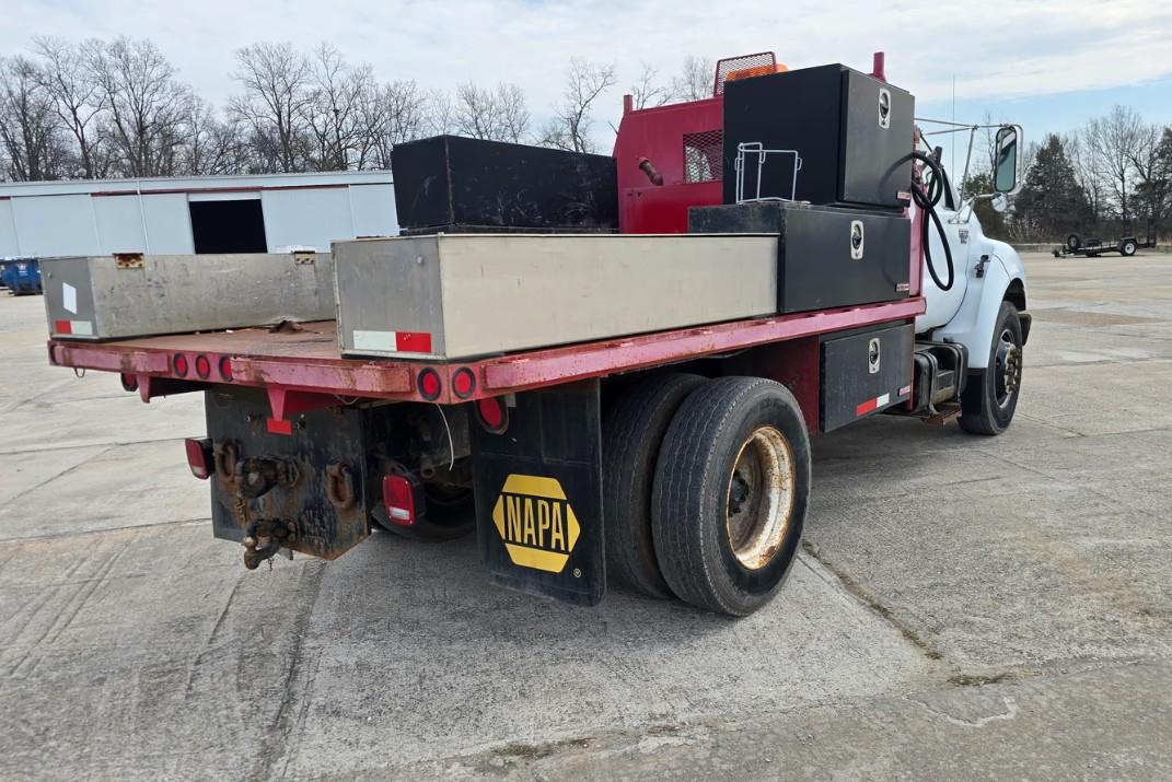 Ford F-650 Regular Cab 2WD DRW 2000