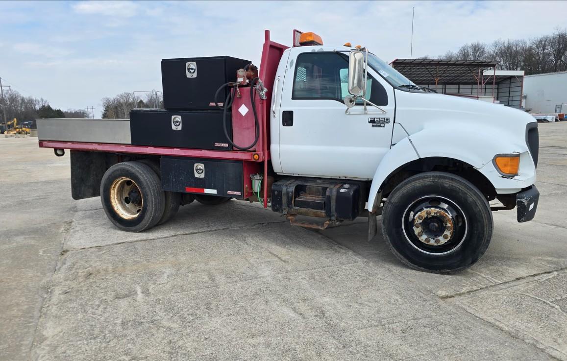 Ford F-650 Regular Cab 2WD DRW 2000