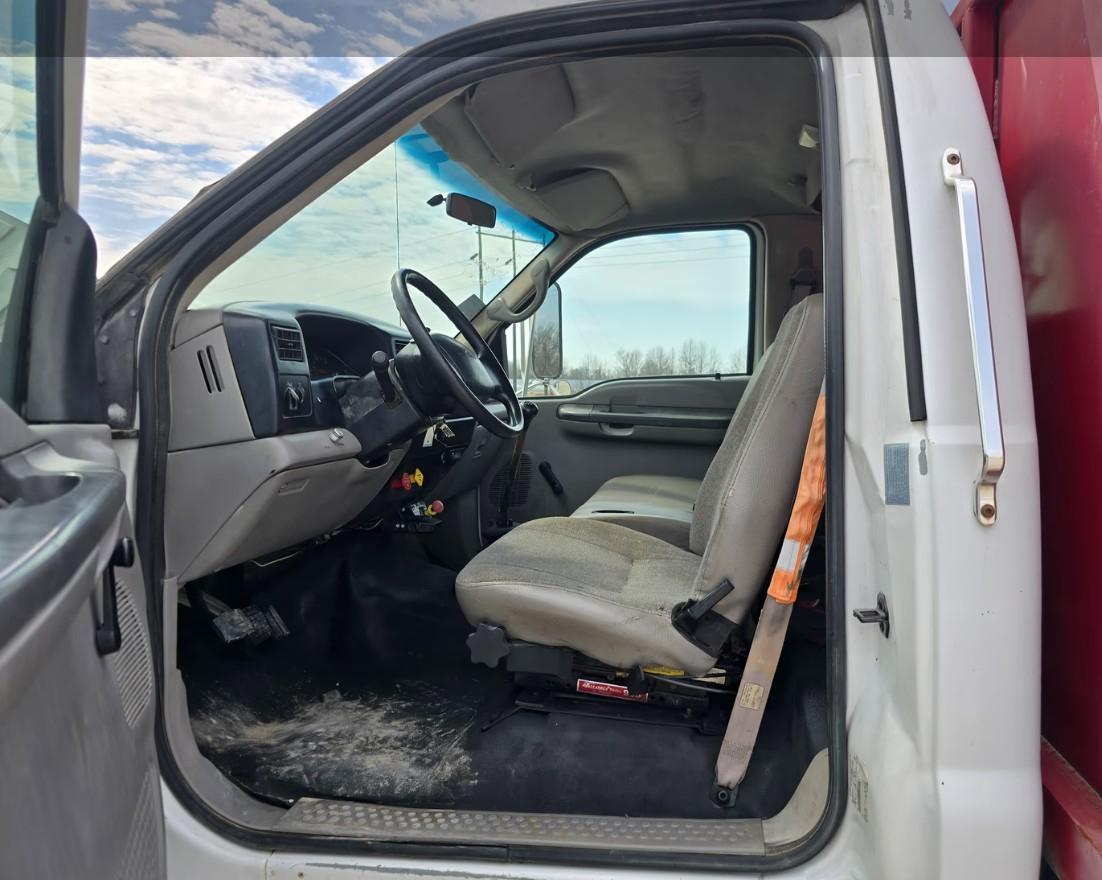 Ford F-650 Regular Cab 2WD DRW 2000
