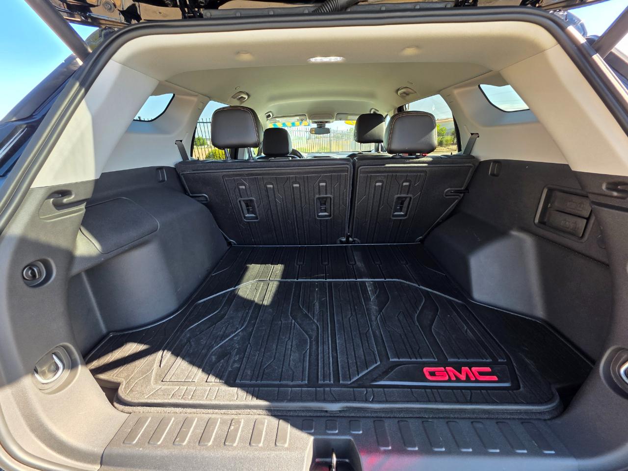 2021 GMC Terrain SLT - Photo 12