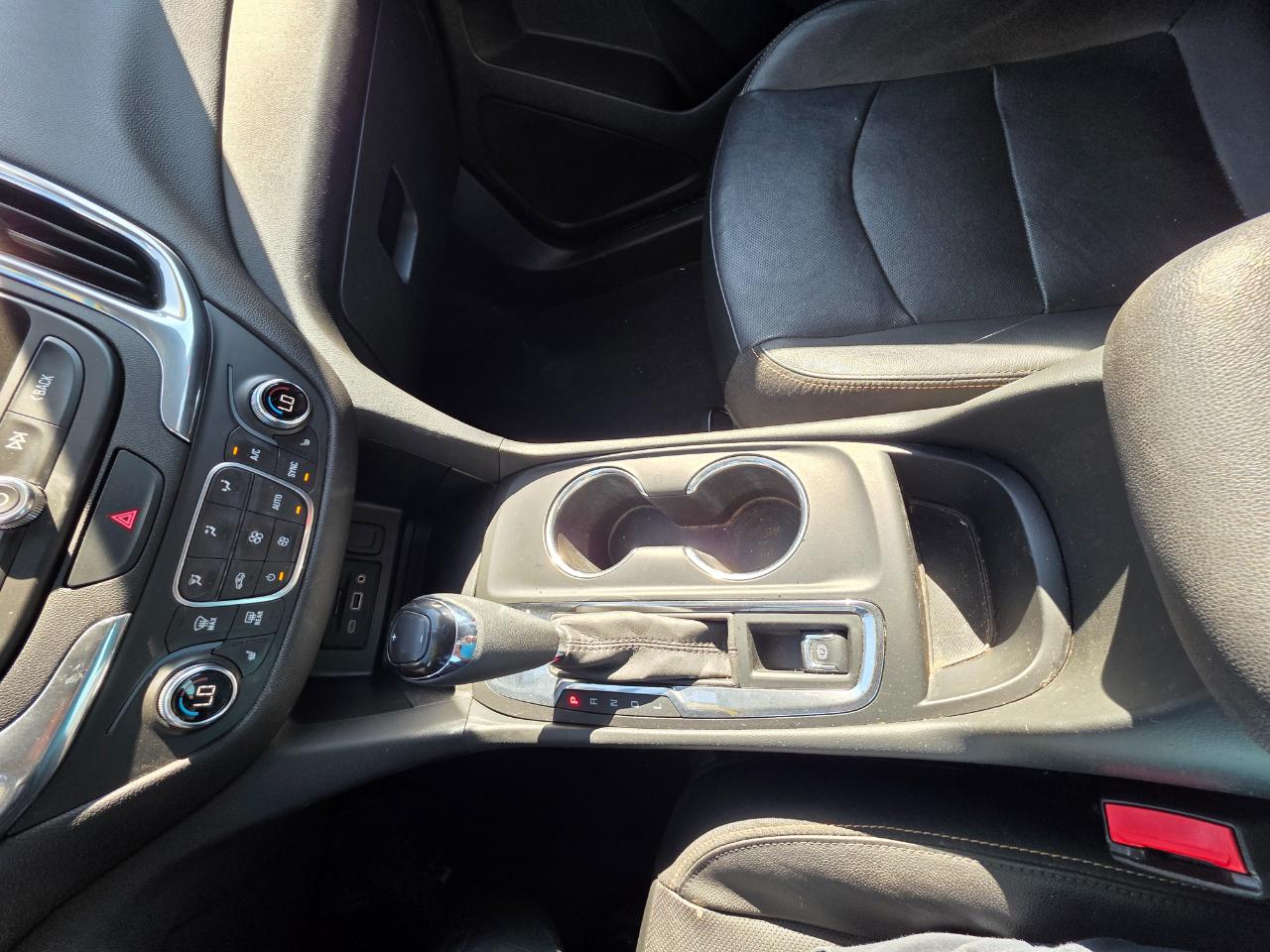2020 Chevrolet Equinox LT - Photo 10