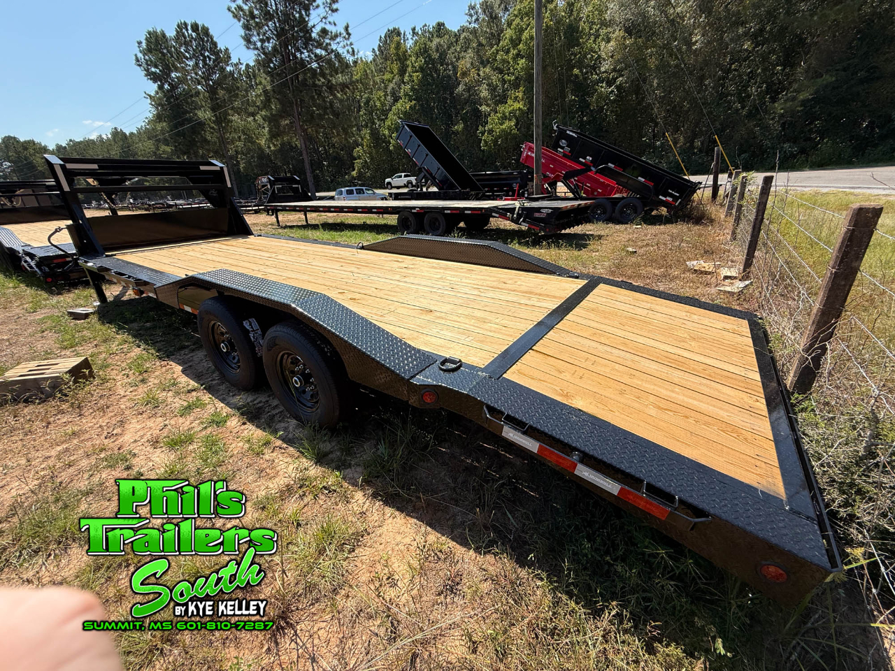 2025 Iron Bull Car-Equipment Trailer 24'x102" Gooseneck Drive Over Fender 4' Dovetail