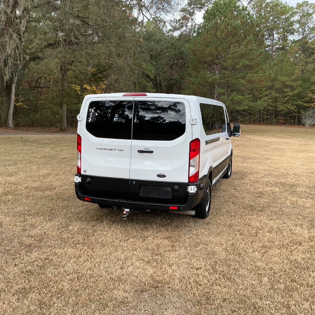 Ford Transit 350 Wagon Low Roof XL w/Sliding Pass. 148-in. WB 2020