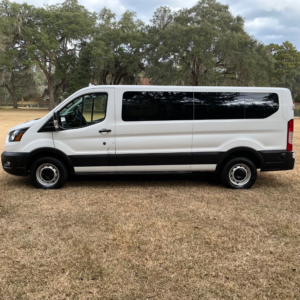 Ford Transit 350 Wagon Low Roof XL w/Sliding Pass. 148-in. WB 2020
