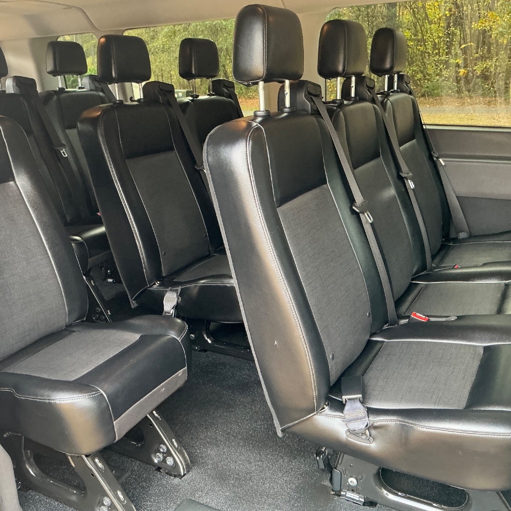 Ford Transit 350 Wagon Low Roof XL w/Sliding Pass. 148-in. WB 2020