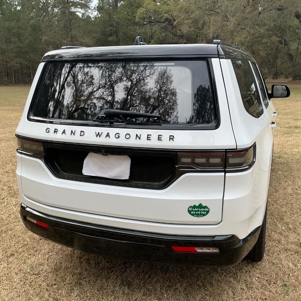 Jeep Grand Wagoneer Series III 4WD 2024