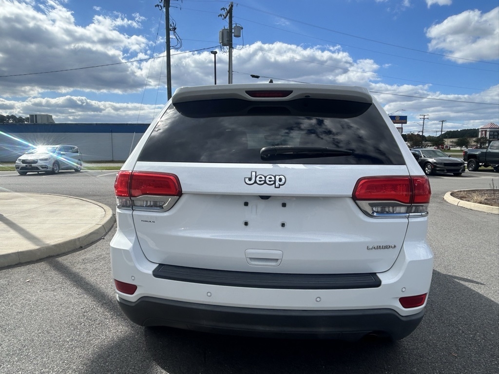 Jeep Grand Cherokee Laredo 2WD 2017 Jeep Grand Cherokee Laredo 2WD 2017