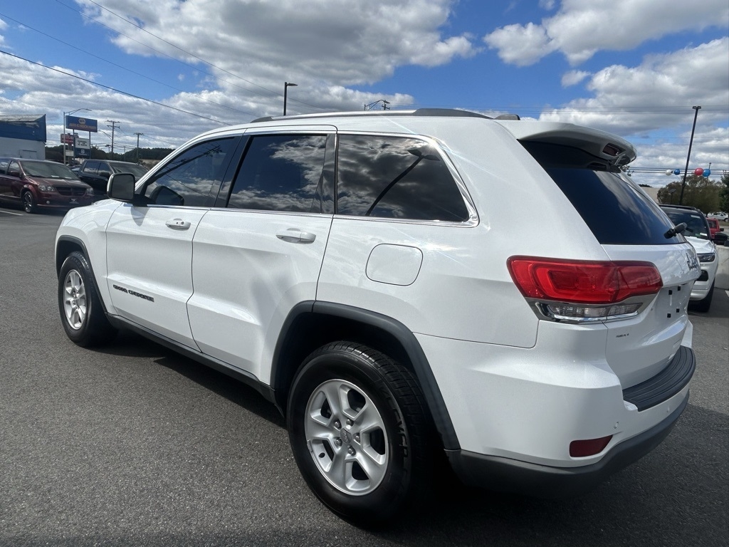 Jeep Grand Cherokee Laredo 2WD 2017 Jeep Grand Cherokee Laredo 2WD 2017