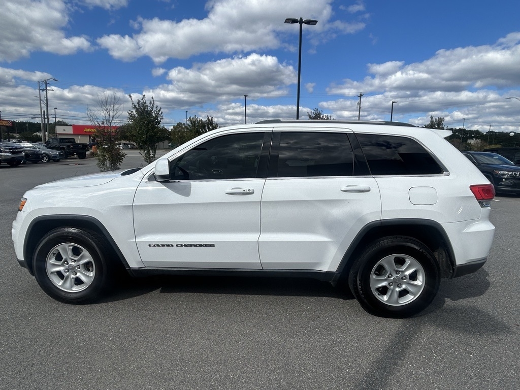 Jeep Grand Cherokee Laredo 2WD 2017 Jeep Grand Cherokee Laredo 2WD 2017