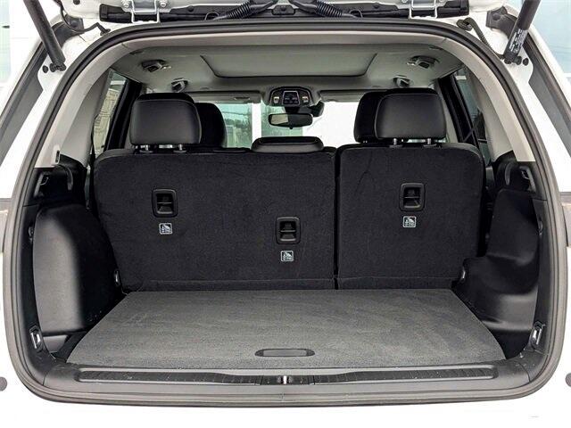 Jeep Grand Cherokee Limited 2WD 2023 Jeep Grand Cherokee Limited 2WD 2023