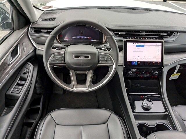 Jeep Grand Cherokee Limited 2WD 2023 Jeep Grand Cherokee Limited 2WD 2023