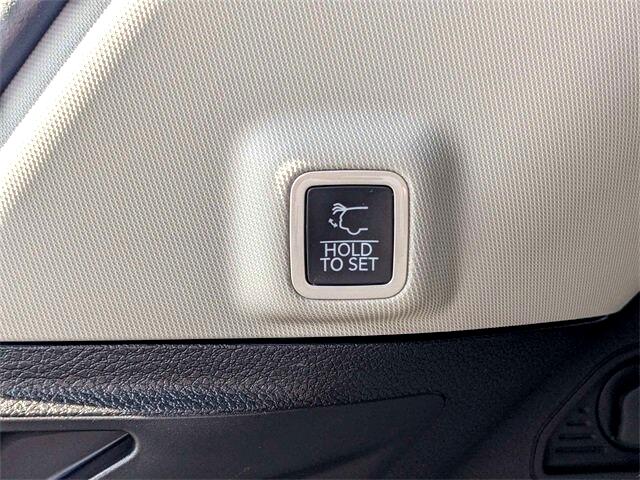 Jeep Grand Cherokee Limited 2WD 2023 Jeep Grand Cherokee Limited 2WD 2023