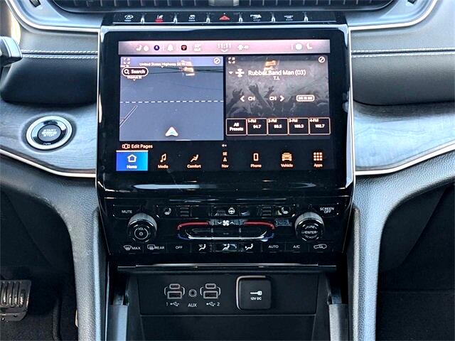 Jeep Grand Cherokee Limited 2WD 2023 Jeep Grand Cherokee Limited 2WD 2023