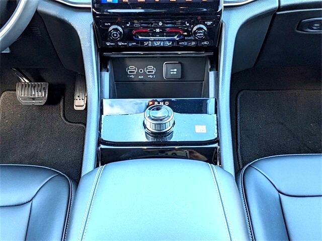 Jeep Grand Cherokee Limited 2WD 2023 Jeep Grand Cherokee Limited 2WD 2023