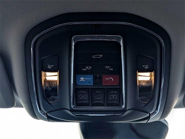 Jeep Grand Cherokee Limited 2WD 2023 Jeep Grand Cherokee Limited 2WD 2023