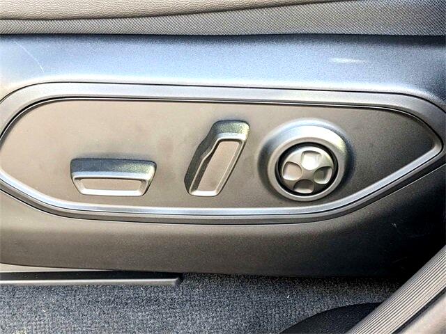 Jeep Grand Cherokee Limited 2WD 2023 Jeep Grand Cherokee Limited 2WD 2023