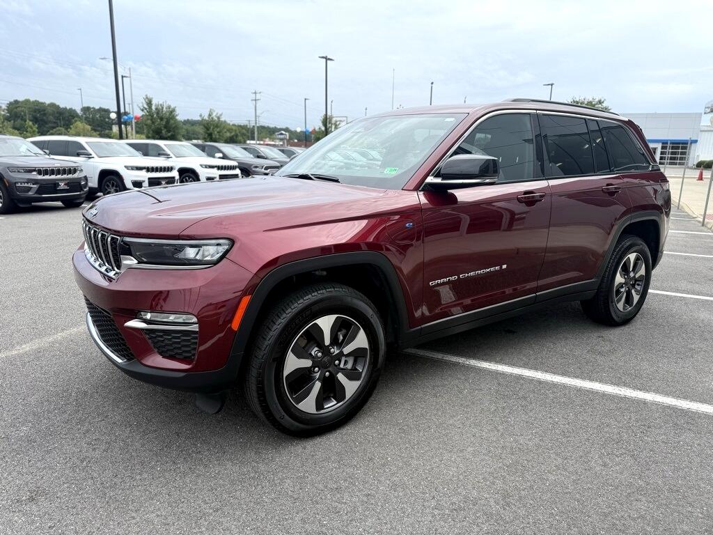 Jeep Grand Cherokee 4xe Base 2024 Jeep Grand Cherokee 4xe Base 2024