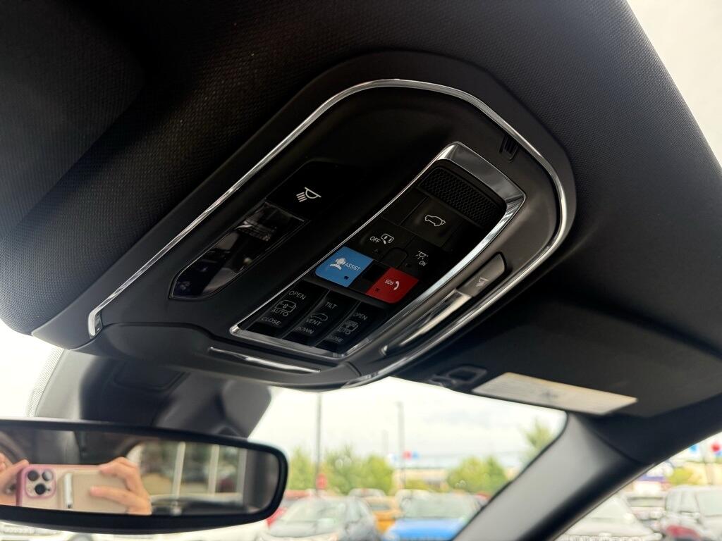 Jeep Grand Cherokee 4xe Base 2024 Jeep Grand Cherokee 4xe Base 2024