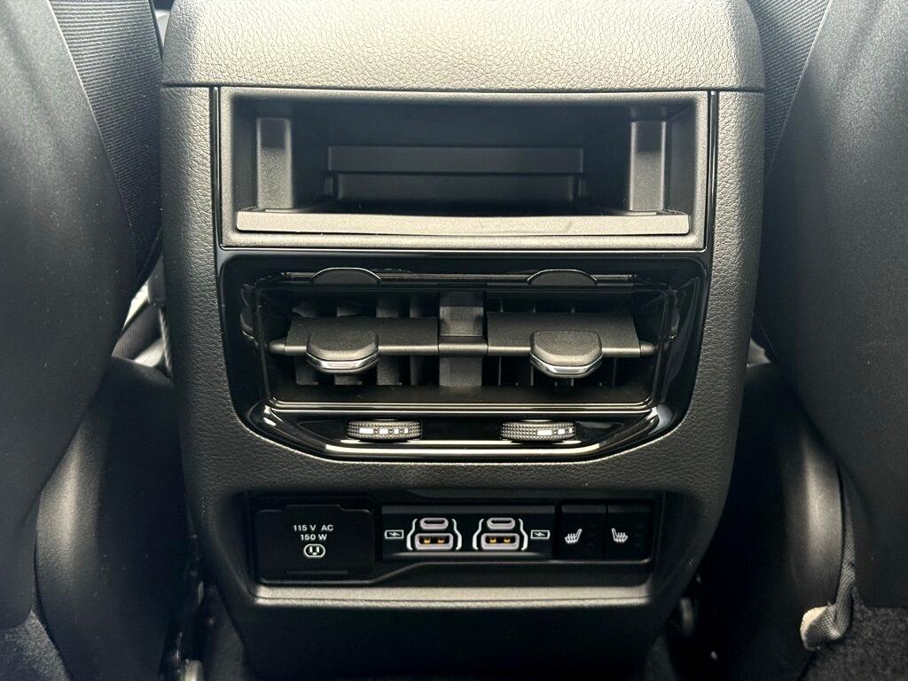 Jeep Grand Cherokee 4xe Base 2024 Jeep Grand Cherokee 4xe Base 2024