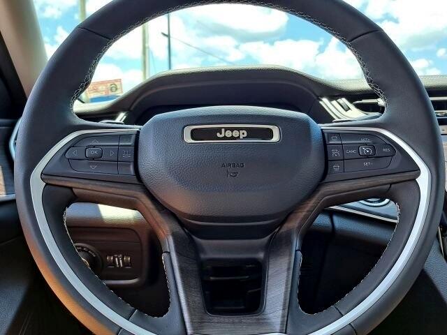 Jeep Grand Cherokee L Limited 2WD 2023 Jeep Grand Cherokee L Limited 2WD 2023