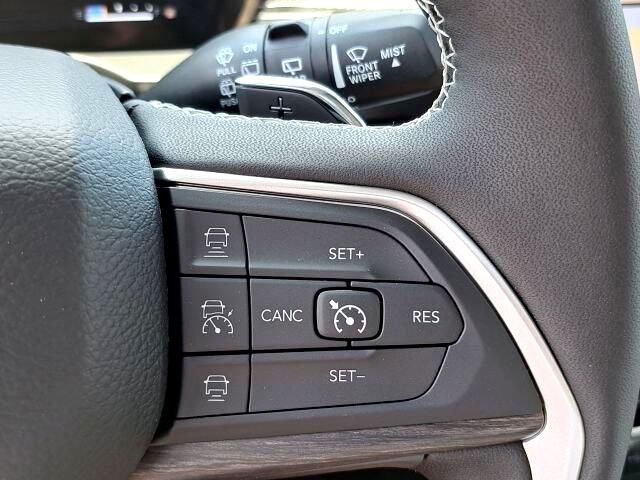 Jeep Grand Cherokee L Limited 2WD 2023 Jeep Grand Cherokee L Limited 2WD 2023