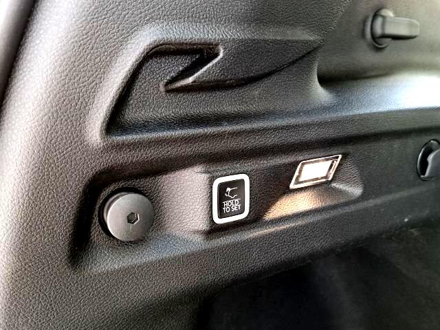 Jeep Grand Cherokee L Limited 2WD 2023 Jeep Grand Cherokee L Limited 2WD 2023