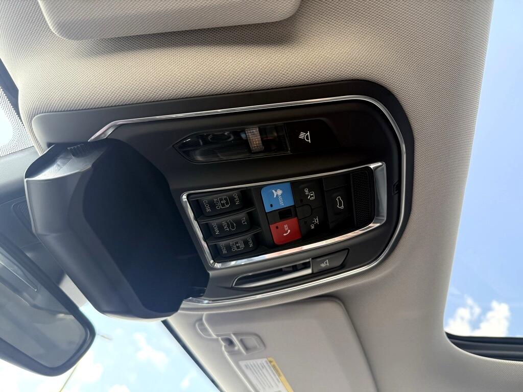 Jeep Grand Cherokee L Limited 2WD 2023 Jeep Grand Cherokee L Limited 2WD 2023