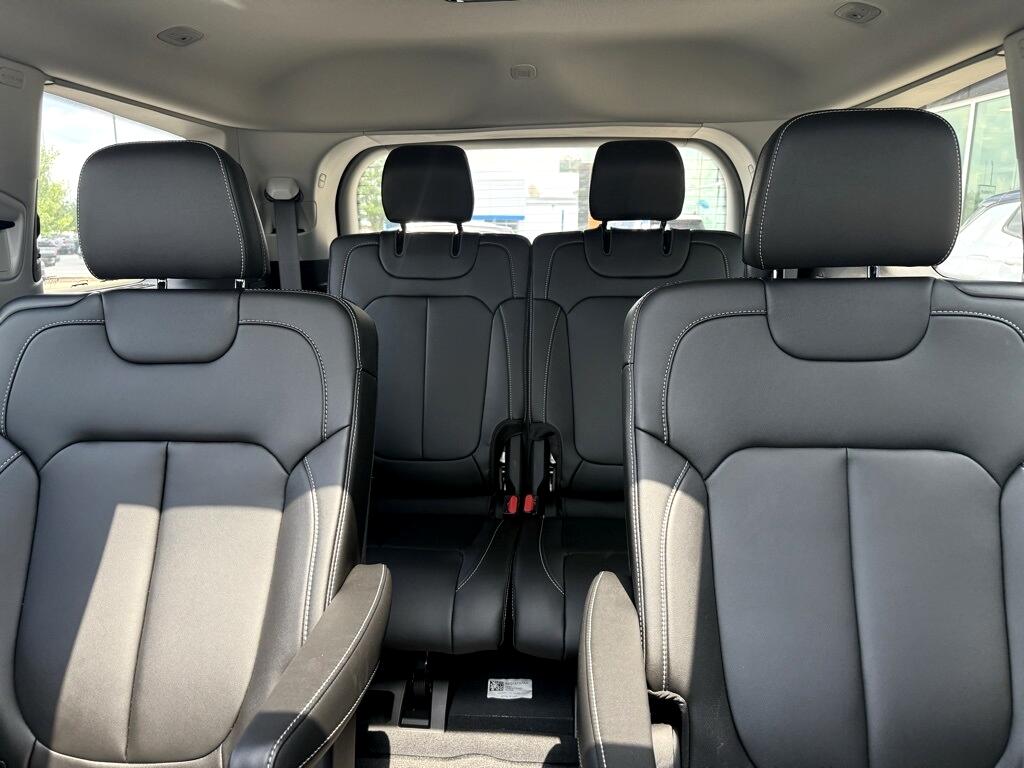 Jeep Grand Cherokee L Limited 2WD 2023 Jeep Grand Cherokee L Limited 2WD 2023