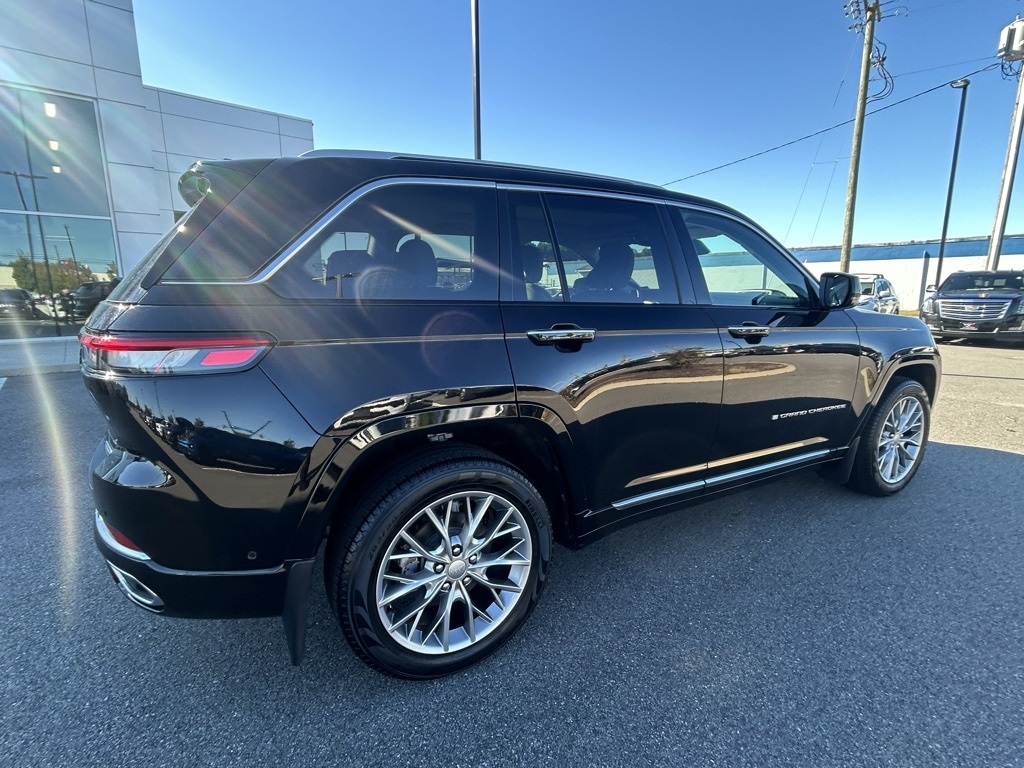 Jeep Grand Cherokee Summit 4WD 2023 Jeep Grand Cherokee Summit 4WD 2023
