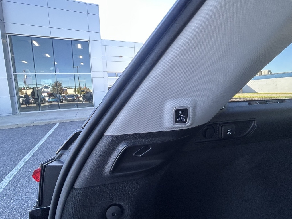 Jeep Grand Cherokee Summit 4WD 2023 Jeep Grand Cherokee Summit 4WD 2023