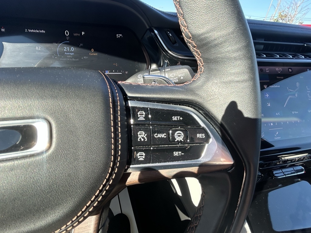 Jeep Grand Cherokee Summit 4WD 2023 Jeep Grand Cherokee Summit 4WD 2023